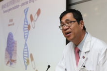 Professor TSUI says the ‘Next-Generation Sequencing’ technology at CUHK can perform multi-gene sequencing very quickly and accurately with very small amounts of tumour DNA samples.