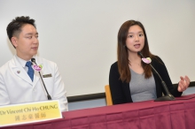 Pauline CHOW (right), a Year 5 medicine student from the Faculty of Medicine, CUHK, says the new online MOOC Chinese medicine course allows her to study anytime and anywhere. She believes the course will help her to have better communications with patients in the future.