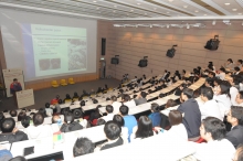 Professor Joseph J. Y. Sung delivers his inaugural lecture of the Mok Hing Yiu Endowed Professorship on “Prevention and Early Diagnosis of Gastrointestinal Cancers”