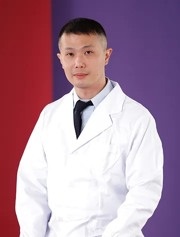 Prof Chris Mok.jpg