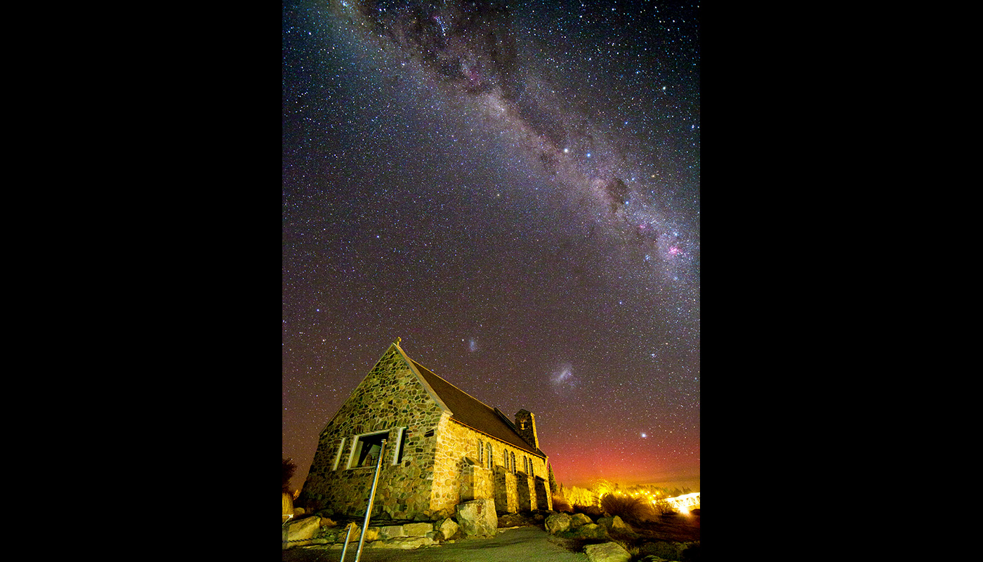 The Milky Way, Magellanic clouds and southern lights captured in the same frame during a New Zealand study tour led by Savio Fong <em>(courtesy of the interviewee)</em>