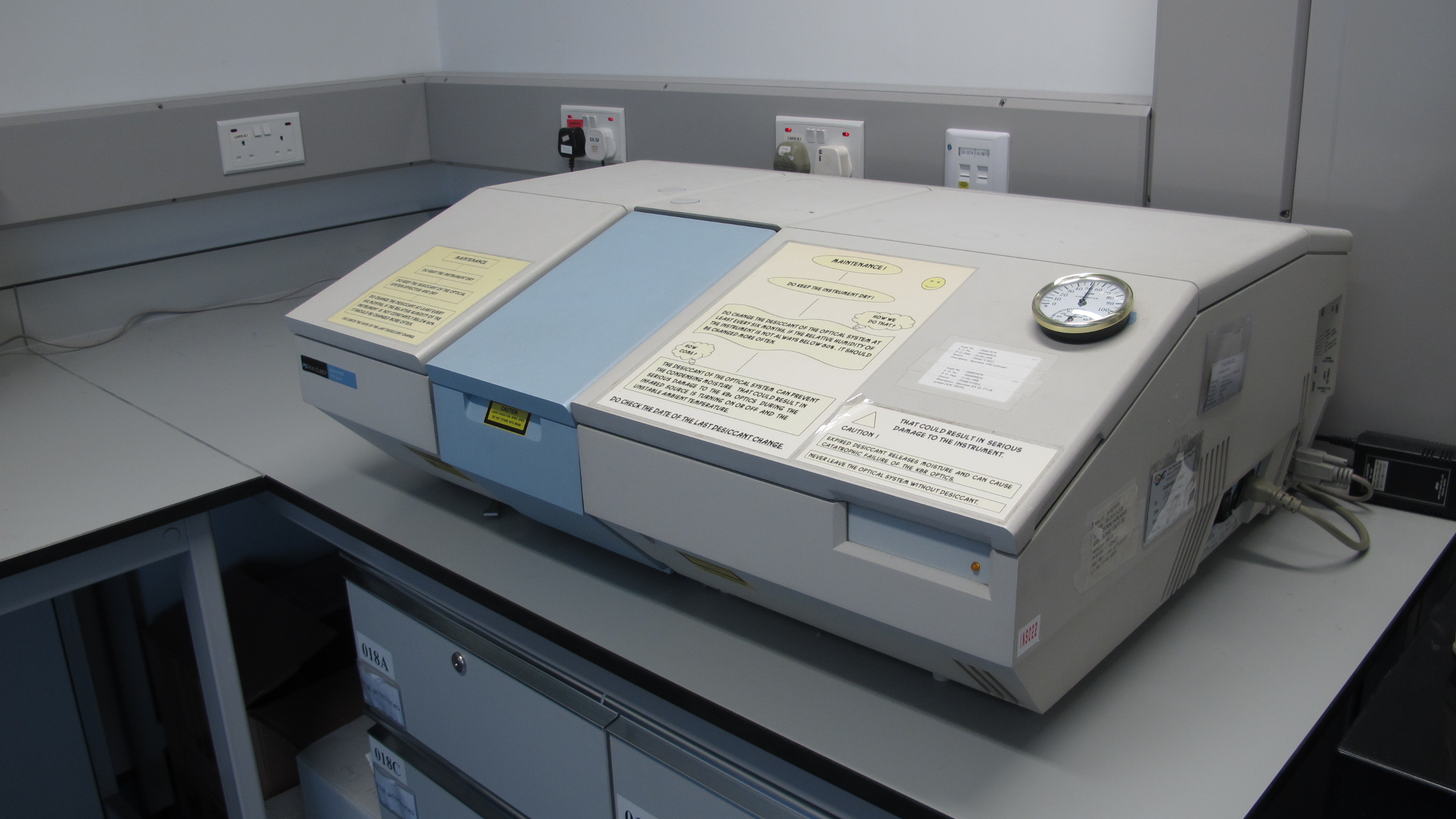 lab2-Fourier Transform Infrared Spectrometer (FTIR) (ID 1.5)