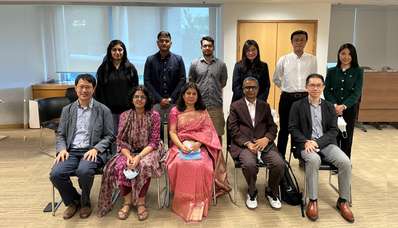 Ms. Satwant Khanalia, Consul General of India in Hong Kong, meets with CUHK admission teams, Prof. Singh and Indian students.