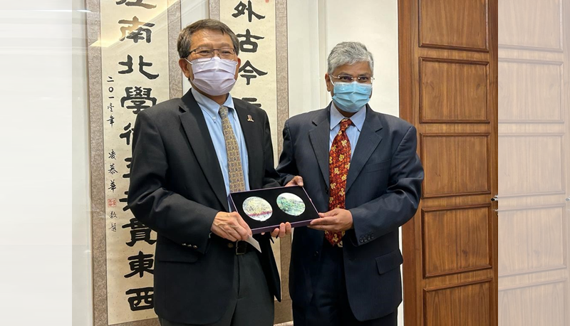 H.E. Mr. Pradeep Kumar Rawat, Ambassador of India to the People’s Republic of China, visits CUHK.