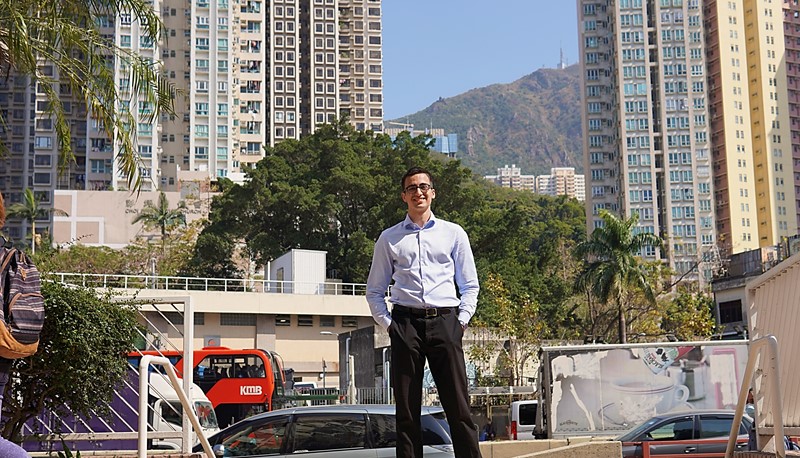 August is keen to explore every corner in Hong Kong. 