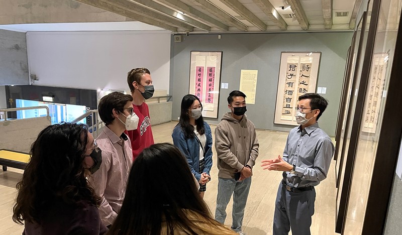 Prof. Josh Yiu, Director of CUHK Art Museum, gives students a guided tour of the museum.