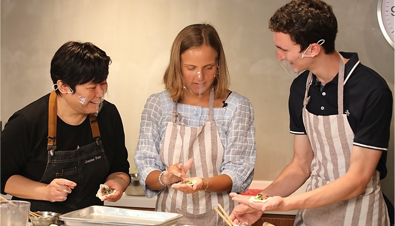 A virtual cooking class hosted by exchange students studying at CUHK is broadcast live to audiences across the world as part of a virtual cultural activity that promotes Hong Kong food culture.