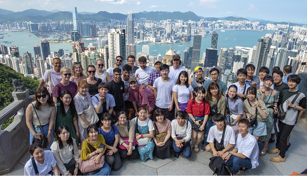 Students of the ISS August session tour Hong Kong in one of the city’s best summer days.