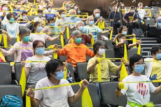 The SMART Fun Day 2021 organised by CUHK ORT Sports Medicine Team adds a session of public health education introducing tips on musculoskeletal health improvement. 