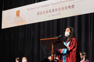 Vice-Chancellor's Exemplary Teaching Award 2022 Awardee, Prof. Phoenix MO, Associate Professor, The Jockey Club School of Public Health and Primary Care gives her speech.