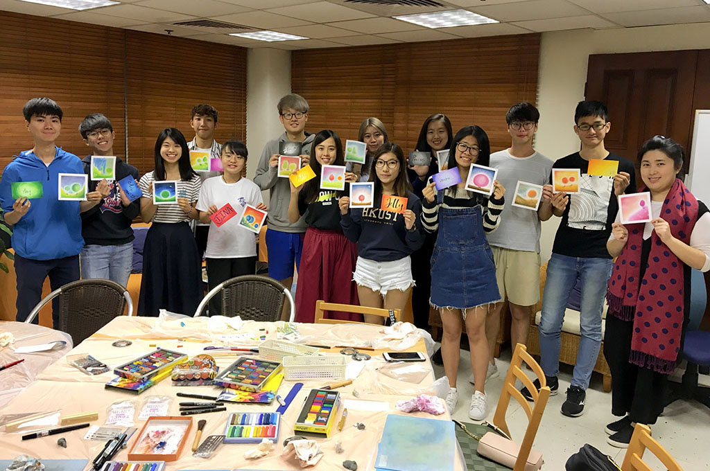 
The two-hour workshop came to the end in the blink of an eye, but students found it reluctant to stop their “creative fingers”. They all very enjoyed this relaxing exploration journey. 【Pastel Nagomi Art Experiential Workshop】
