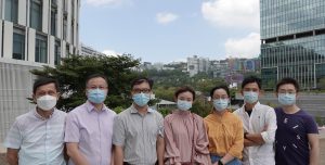 A research team led by Professor JIANG Liwen, CUHK School of Life Sciences, has shed new light on the plant giant COPII vesicle formation upon stress regulation. <br />
(From left) Professor JIANG Liwen, Professor YAO Zhong-ping, Professor GUO Yusong, Dr. LI Baiying, Miss. Zhang Wenxin, Dr. ZENG Yonglun, Dr. CAO Wenhan.