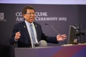 Professor Rocky S. Tuan, CUHK Vice-Chancellor and President, gives a welcome address at the Co-op@CUHK Annual Ceremony.