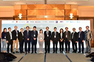 A group photo of the Guest of Honour, speakers, sponsors and representatives from supporting organisations and the organising committee.