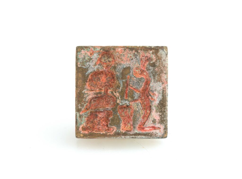 The Han seal with the image of a rabbit pounding medicine for the Queen Mother of the West (Collection of the Art Museum, CUHK | Gift of Bei Shan Tang)