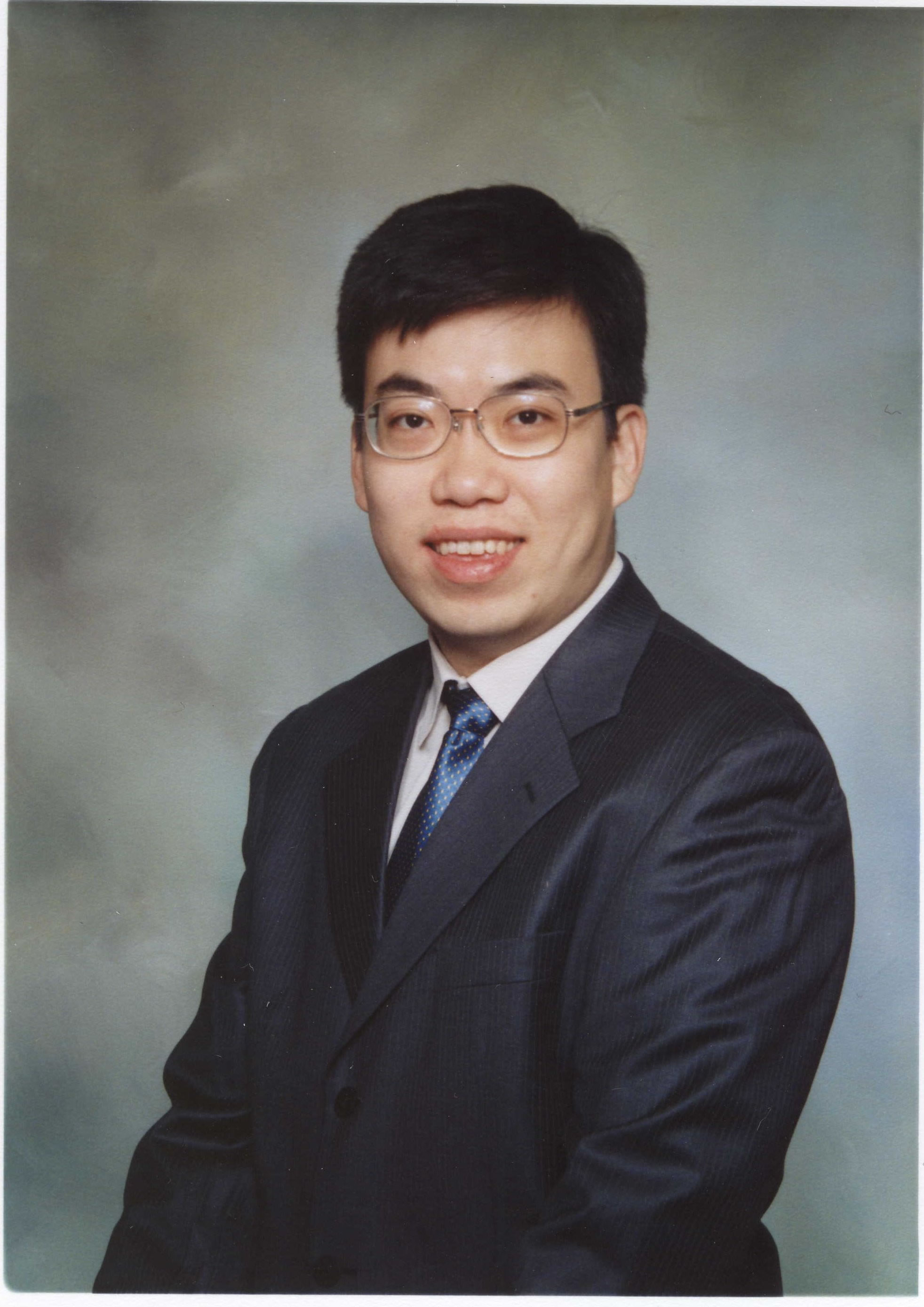 Prof. Huang Jianwei