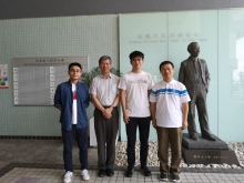 The research team of Prof SUN Xiankai (1st right) and Prof Tsang Hon Ki (2nd left).