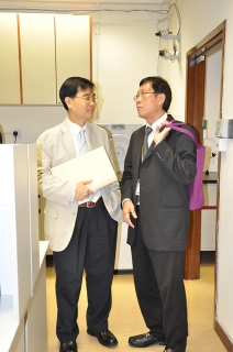 RGC Visit to School of Biomedical Sciences (17 June 2010)_8