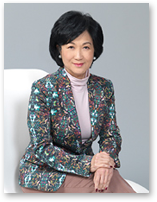 
			Regina Ip speaks on the Importance of Good Bilingual Communication in the Civil Service
		