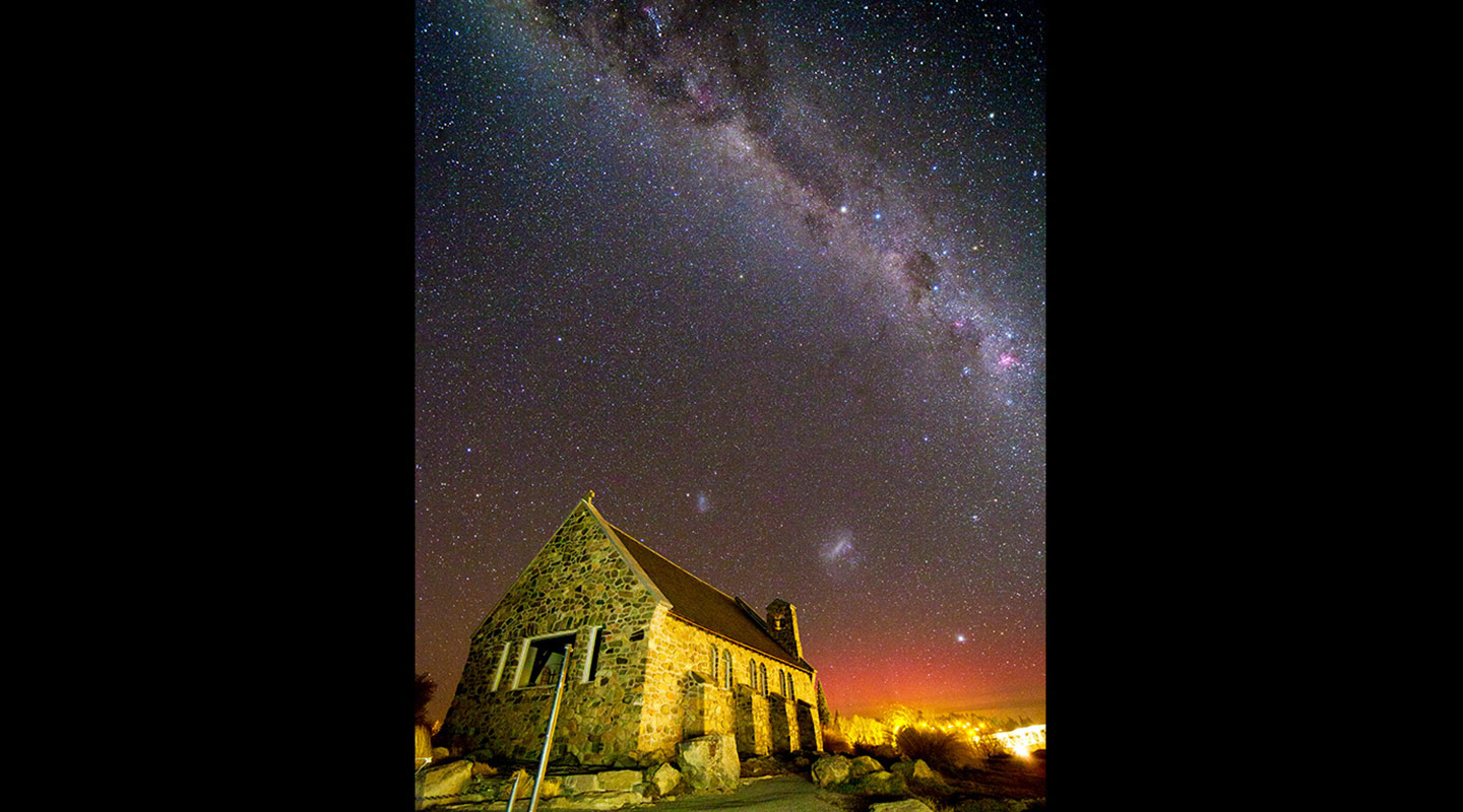 The Milky Way, Magellanic clouds and southern lights captured in the same frame during a New Zealand study tour led by Savio Fong <em>(courtesy of the interviewee)</em>