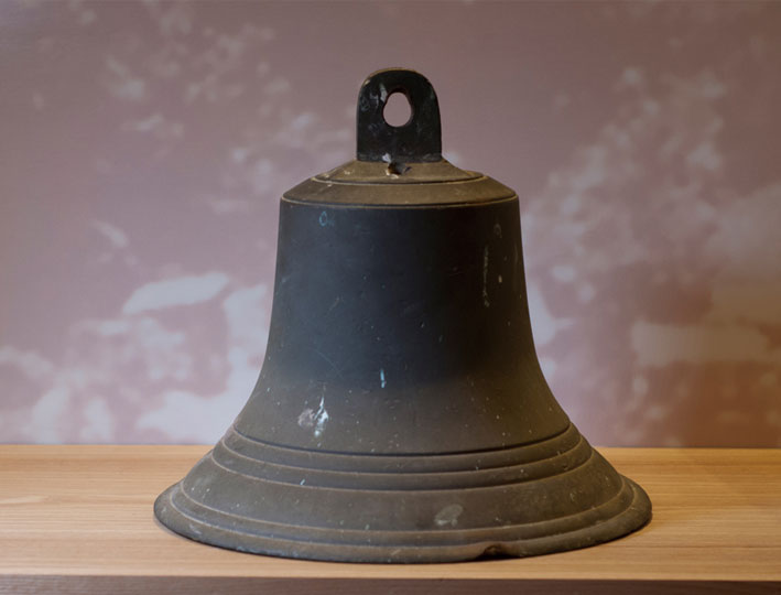 The school-bell on the campus in Ma Liu Shui (1950s-1960s)