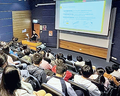 Academic Achievements Highly Recognized: Faculty and Students of CUHK’s Department of Computer Science and Engineering Receiving Accolades Repeatedly 中大計算機科學與工程學系 師生屢獲殊榮 學術成就備受肯定