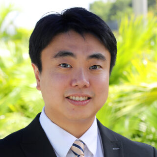 梁贤佑教授