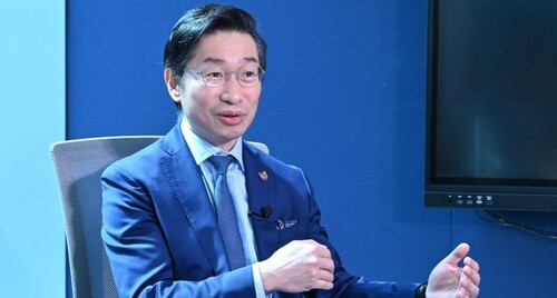 灼見名家