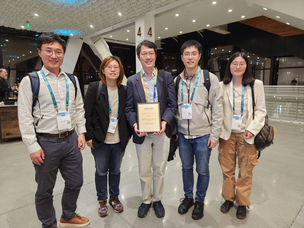 Photo 3: Photo with former/current students (from L to R): Zirui Zhou, Jiajin Li, Anthony Man-Cho So, Linglingzhi Zhu, Taoli Zheng