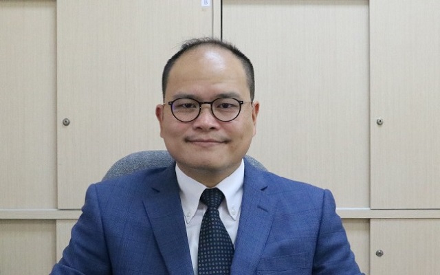 Mr. Chris FUNG